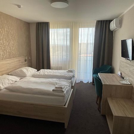 Hotel Spectrum Trnava Eksteriør bilde