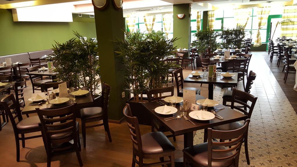 Hotel Spectrum Trnava Eksteriør bilde